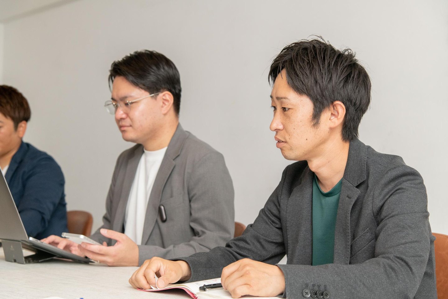 前田の公開インタビューに掲載された打ち合わせ風景
